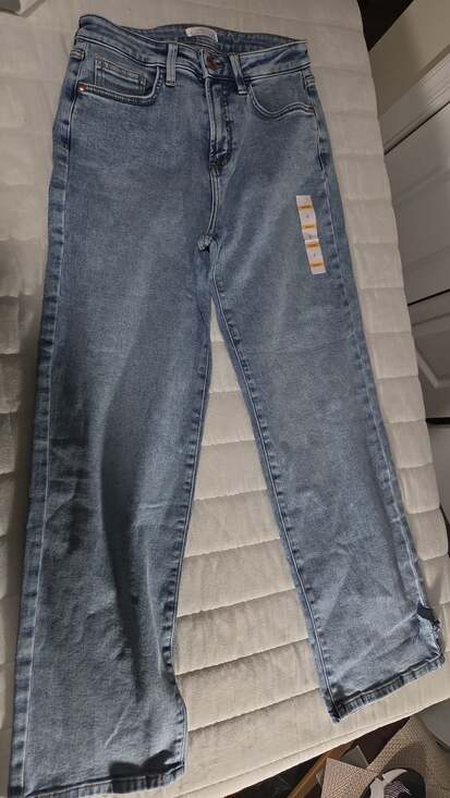 LC Lauren Conrad Denim - LC Lauren Conrad Women's Size 6 High Rise Light Wash Straight Leg Jeans